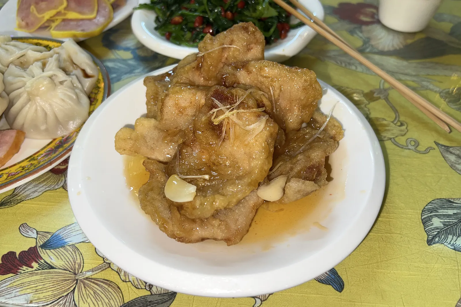 Guobaorou, sweet-and-sour crispy pork